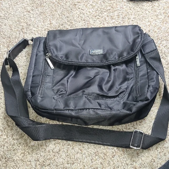 Hadaki Black Messenger Bag - Picture 1 of 7